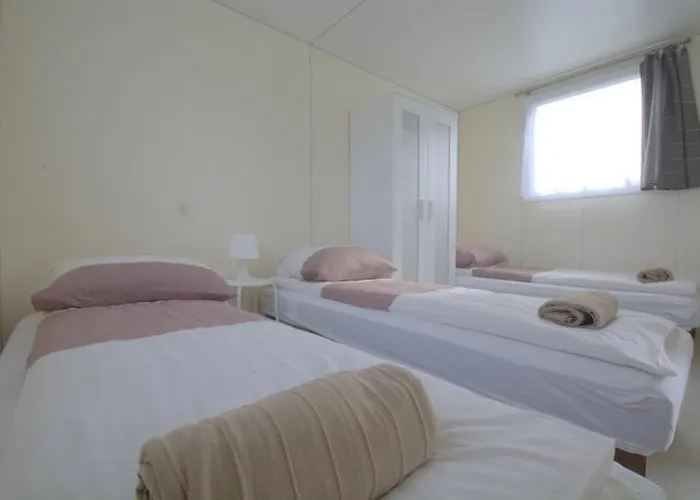 Male - Letniskowe 別荘